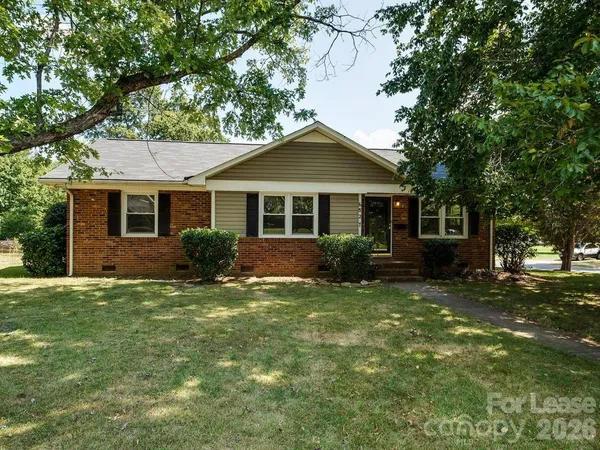 $2,100 | 6827 Woodstream Drive, Charlotte, NC 28210