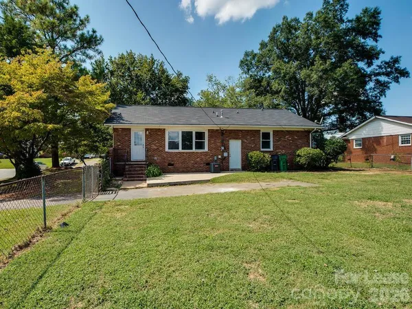 $2,100 | 6827 Woodstream Drive, Charlotte, NC 28210