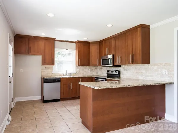 $2,100 | 6827 Woodstream Drive, Charlotte, NC 28210