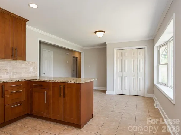 $2,100 | 6827 Woodstream Drive, Charlotte, NC 28210