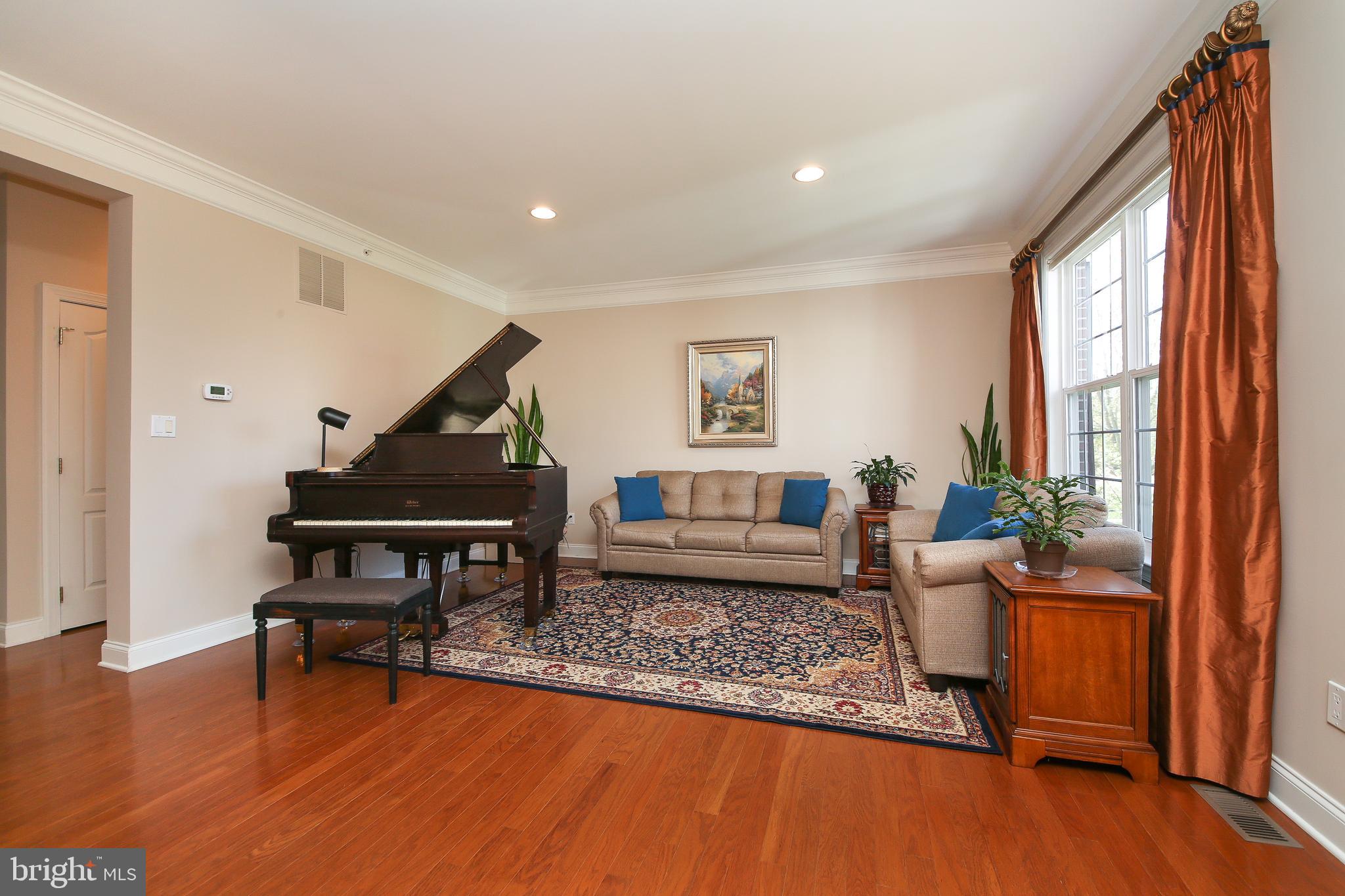 3830 Springtown Road Furlong, PA 18925 - Photo 11 of 48 Living Room