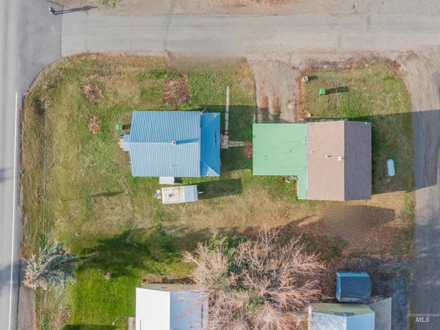 $184,000 | 607 6th Street, Craigmont, ID 83523