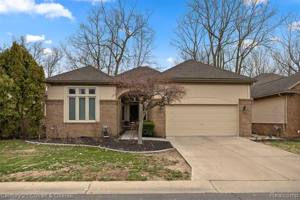 $551,000 | 28 Turnberry Lane, Dearborn, MI 48120