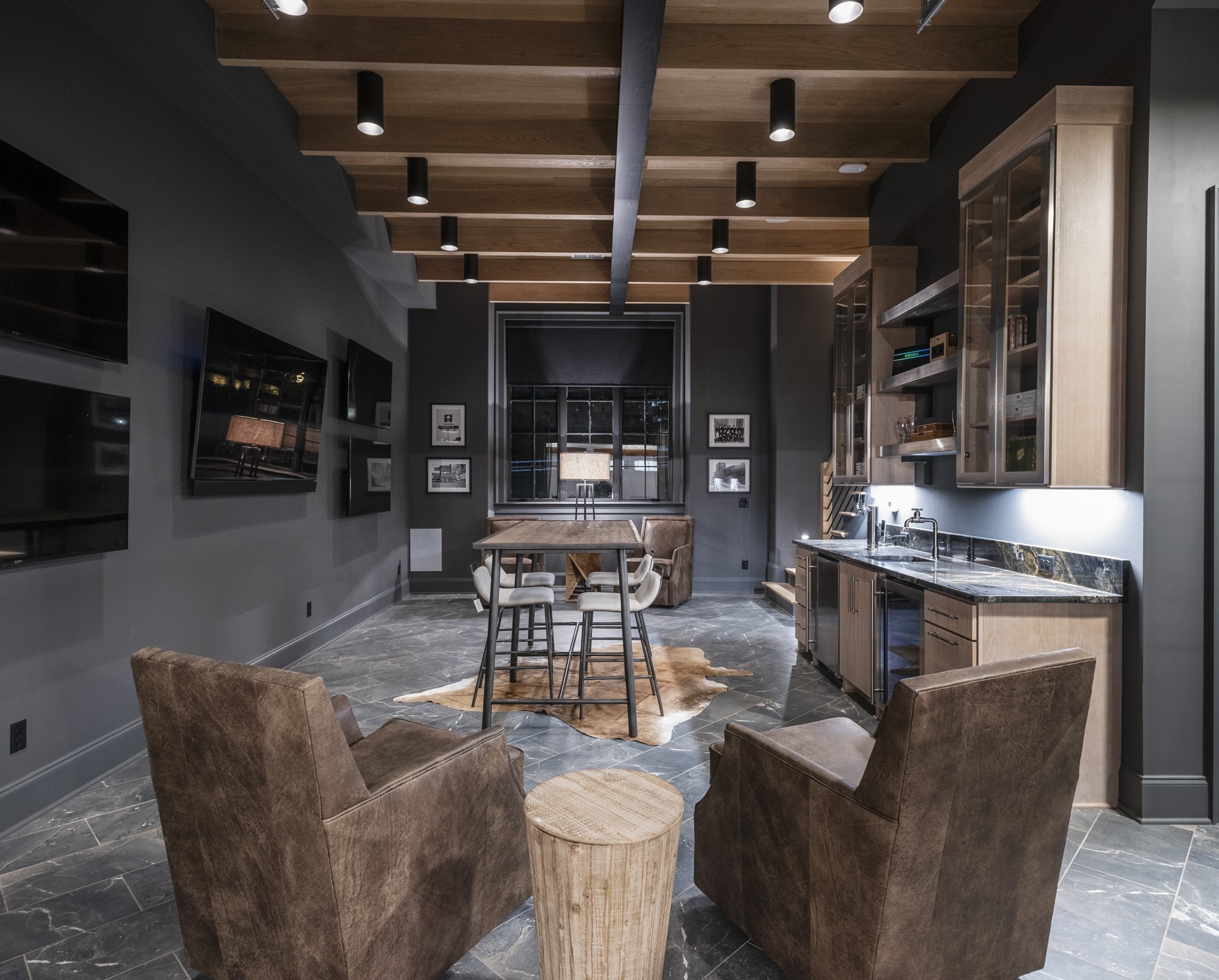 1561 Sunset Road Brentwood, TN 37027 - Photo 42 of 56 a living room with furniture a flat screen tv and kitchen view