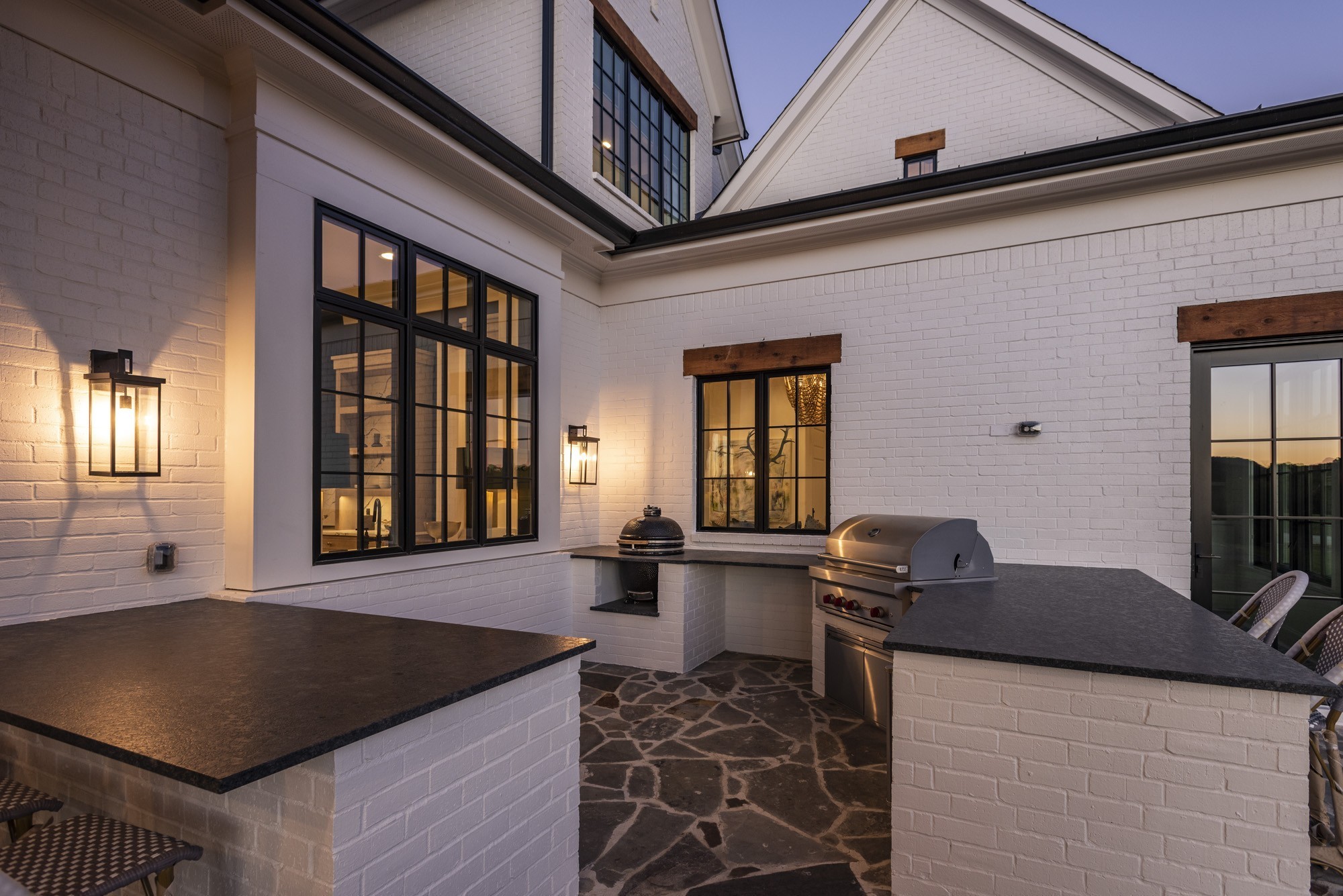 1561 Sunset Road Brentwood, TN 37027 - Photo 46 of 56 a living room with stainless steel appliances kitchen island granite countertop a sink and a granite counter tops