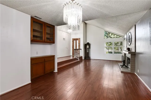 $950,000 | 10 Bluff Point Circle, Phillips Ranch, CA 91766