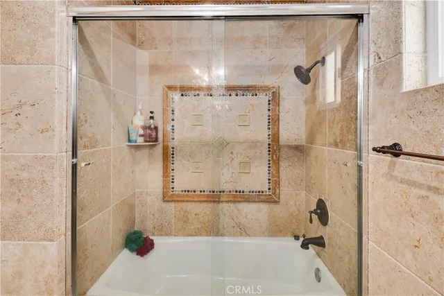 $950,000 | 10 Bluff Point Circle, Phillips Ranch, CA 91766