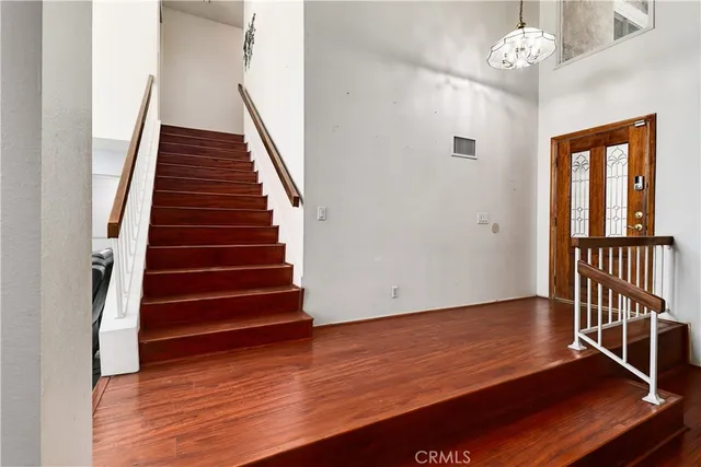 $950,000 | 10 Bluff Point Circle, Phillips Ranch, CA 91766