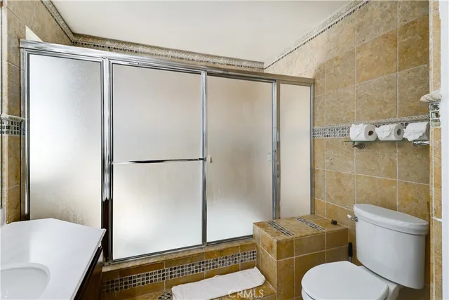 $950,000 | 10 Bluff Point Circle, Phillips Ranch, CA 91766