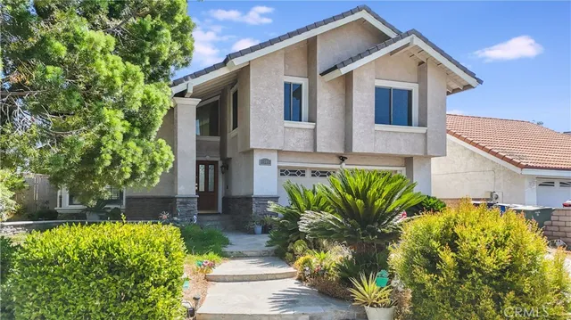 $950,000 | 10 Bluff Point Circle, Phillips Ranch, CA 91766
