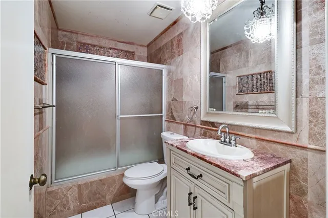 $950,000 | 10 Bluff Point Circle, Phillips Ranch, CA 91766