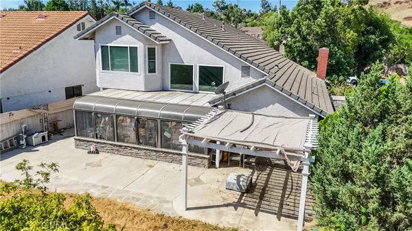 $945,000 | 10 Bluff Point Circle, Phillips Ranch, CA 91766