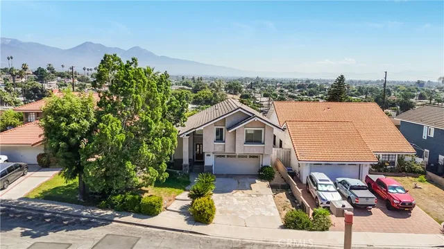 $950,000 | 10 Bluff Point Circle, Phillips Ranch, CA 91766