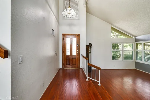 $950,000 | 10 Bluff Point Circle, Phillips Ranch, CA 91766