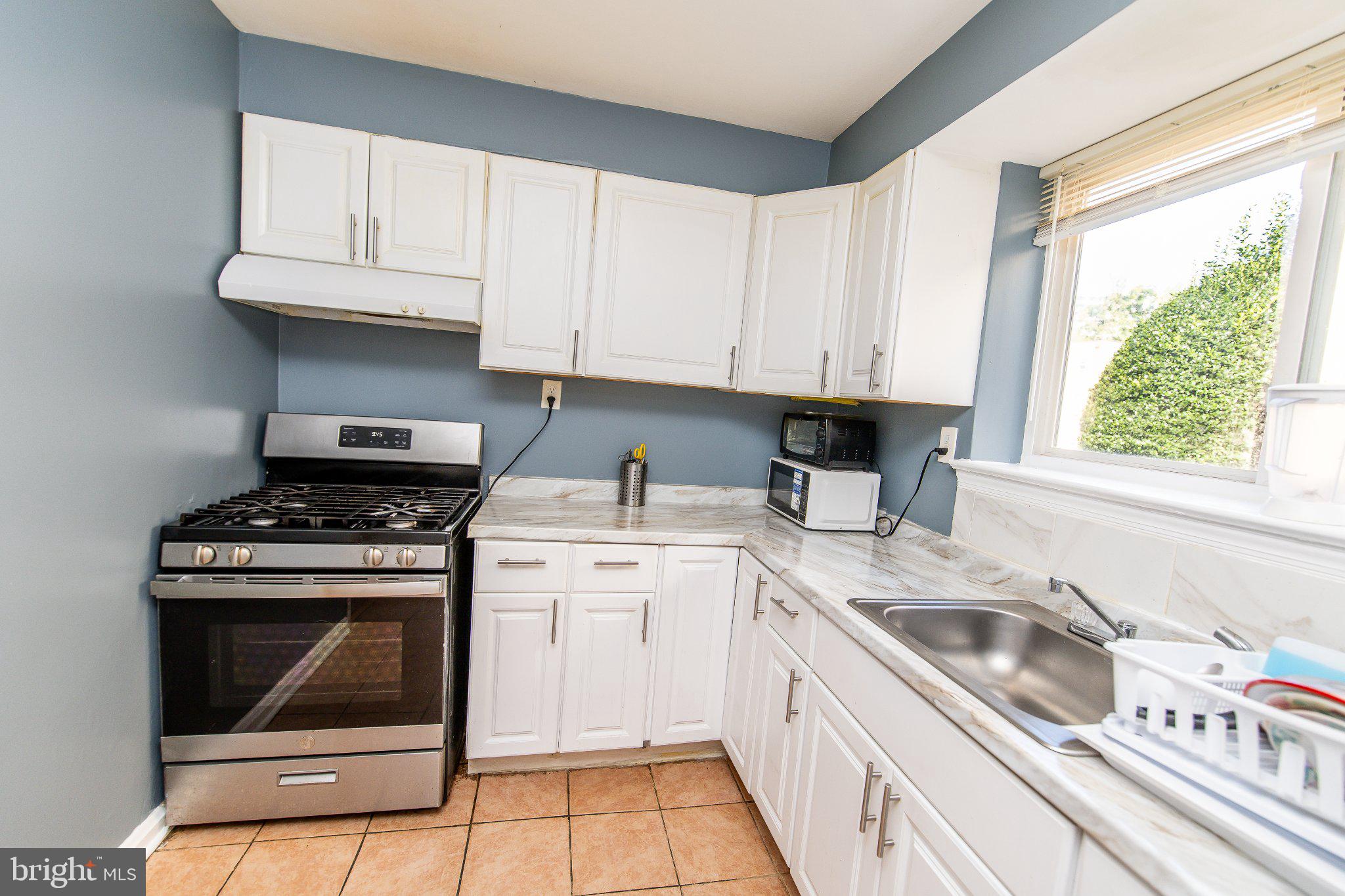 9059 Manchester Road, Unit 9059 Silver Spring, MD 20901 - Photo 11 of 28 Gallery Image 11