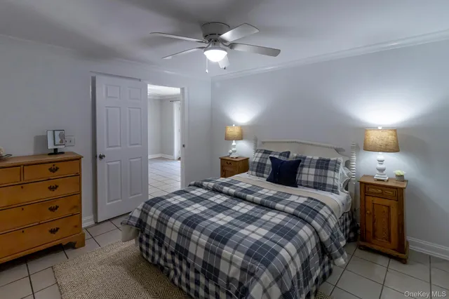 $1,199,999 | 6 Bayview Terrace, Hampton Bays, NY 11946