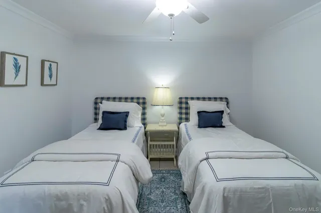 $1,199,999 | 6 Bayview Terrace, Hampton Bays, NY 11946