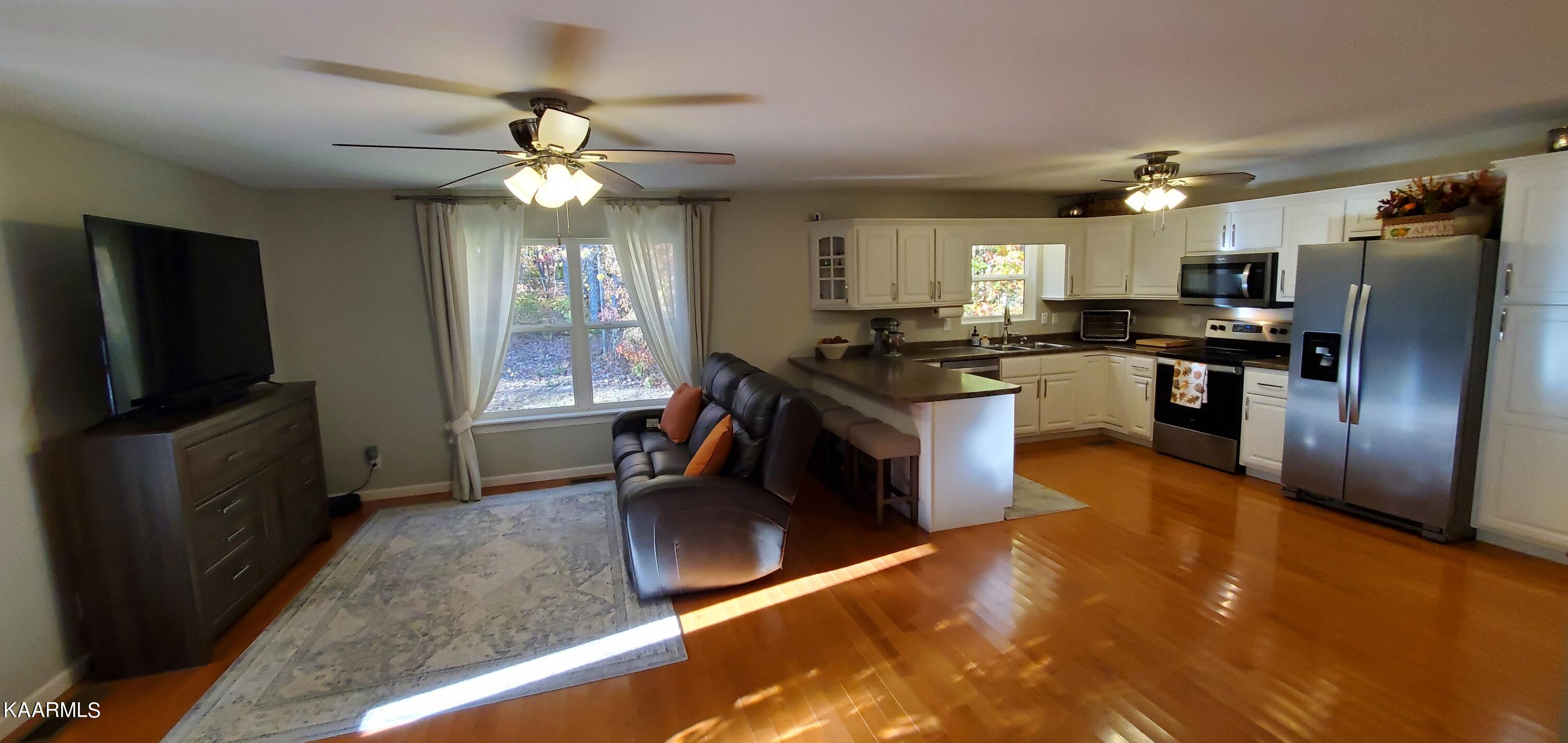 505 T Road Monterey, TN 38574 - Photo 13 of 38 20221020_161446