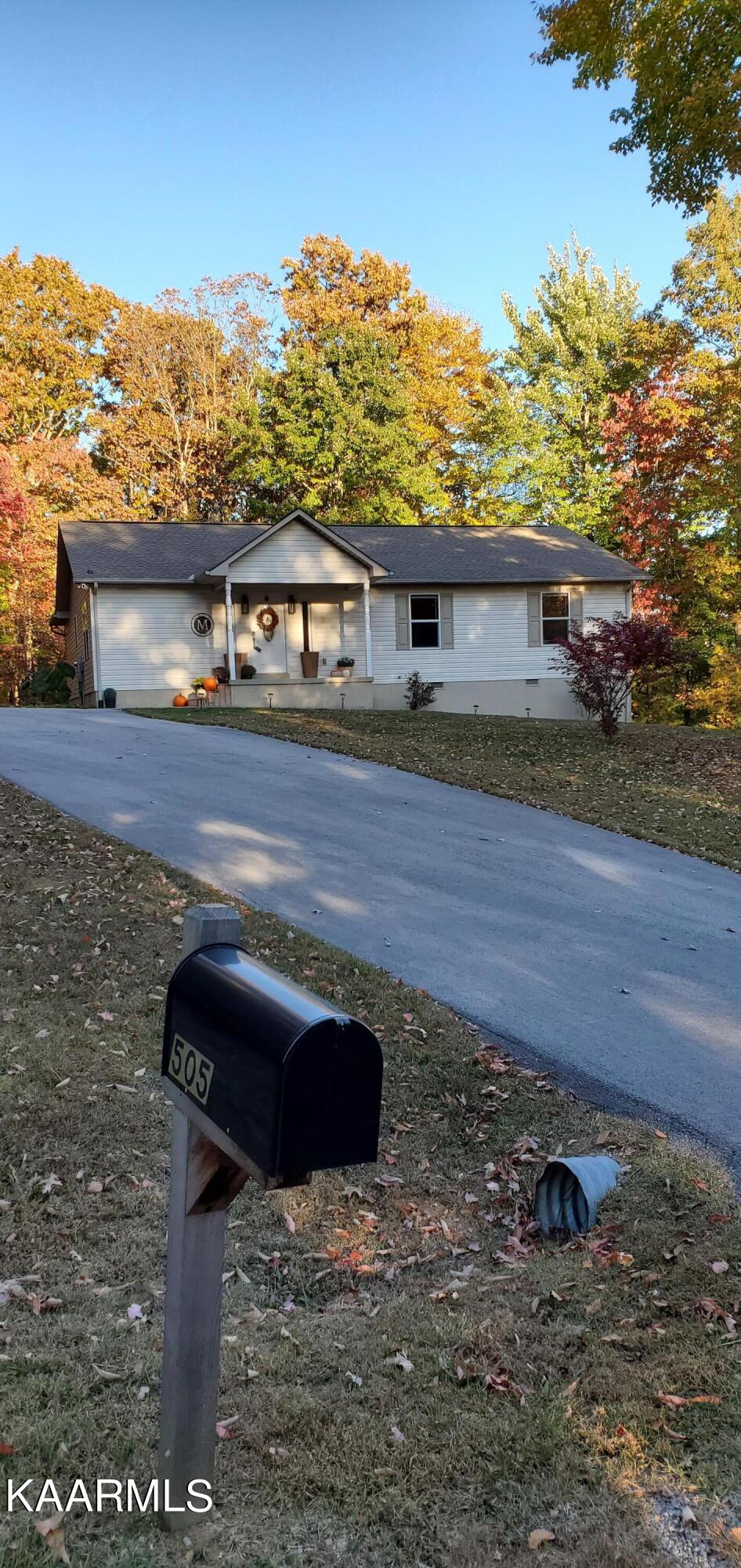 505 T Road Monterey, TN 38574 - Photo 4 of 38 20221020_170131