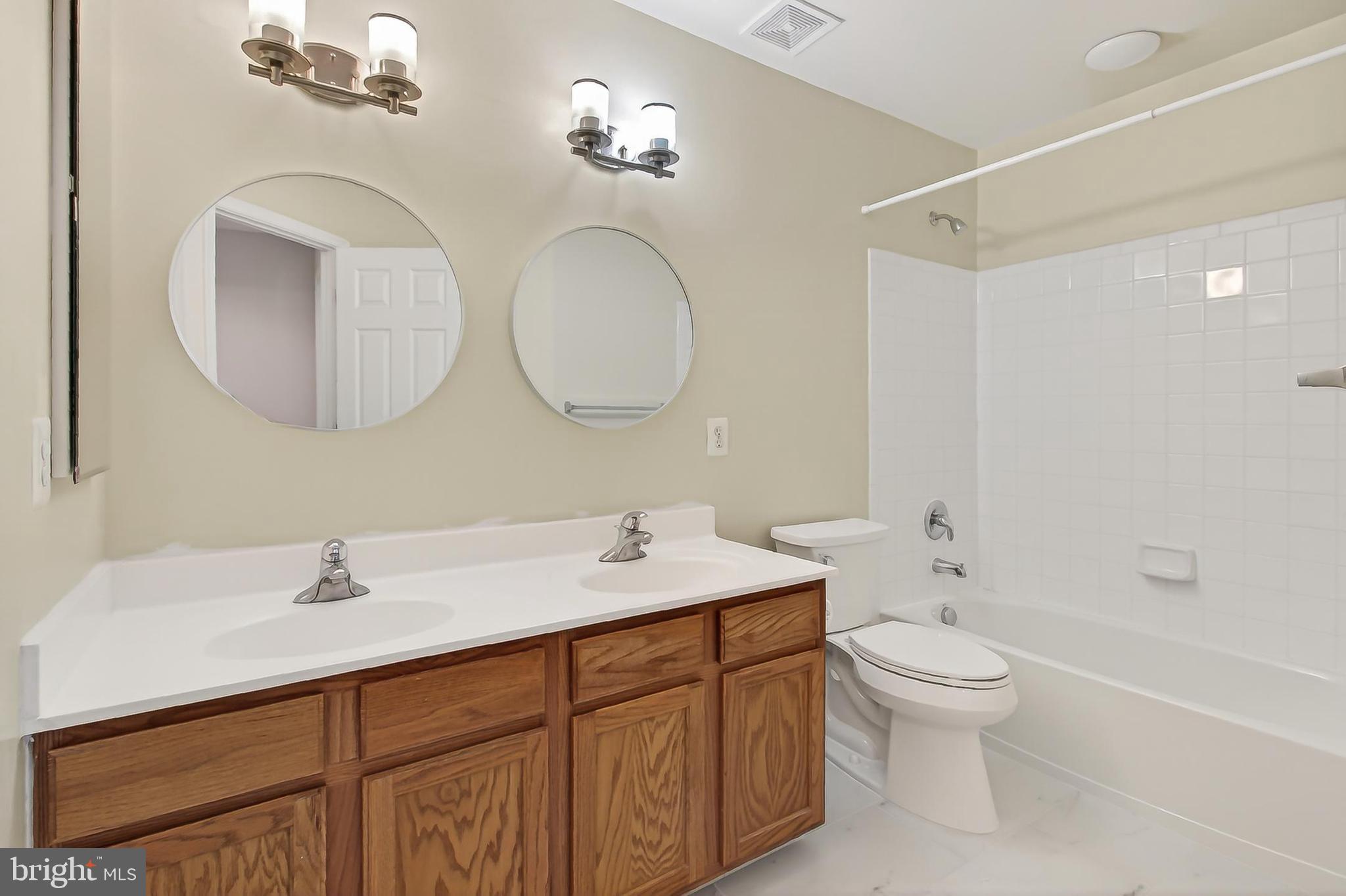 25825 Spring Farm Circle Chantilly, VA 20152 - Photo 54 of 80 Gallery Image 54