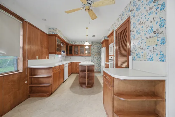 $279,000 | 715 West League City Parkway, League City, TX 77573