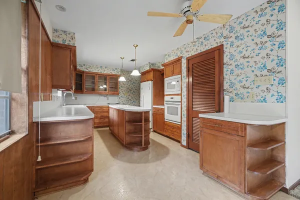 $279,000 | 715 West League City Parkway, League City, TX 77573