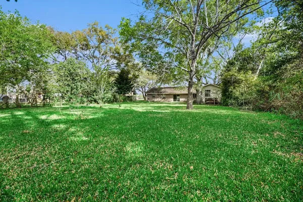 $279,000 | 715 West League City Parkway, League City, TX 77573