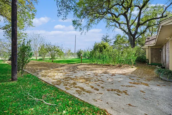 $279,000 | 715 West League City Parkway, League City, TX 77573