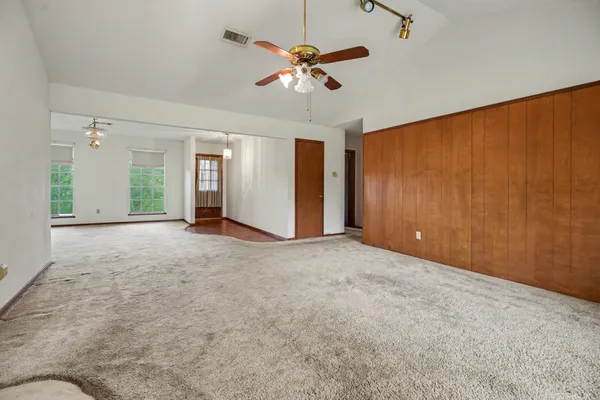 $279,000 | 715 West League City Parkway, League City, TX 77573