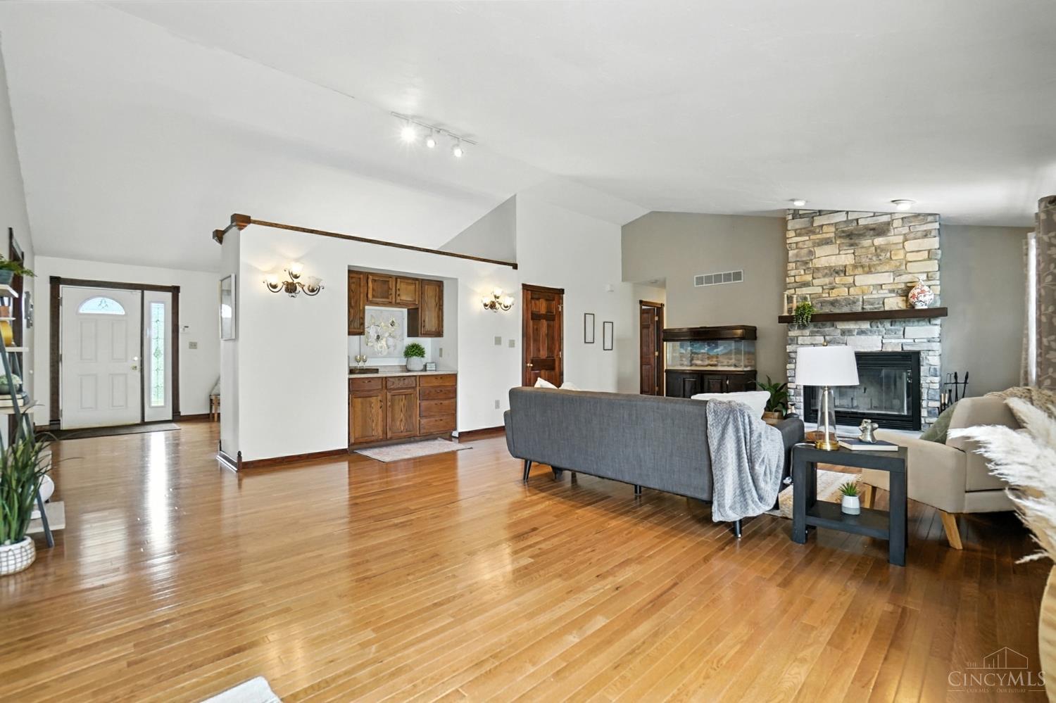 6880 Rackview Road Cincinnati, OH 45248 - Photo 14 of 62 Gallery Image 14