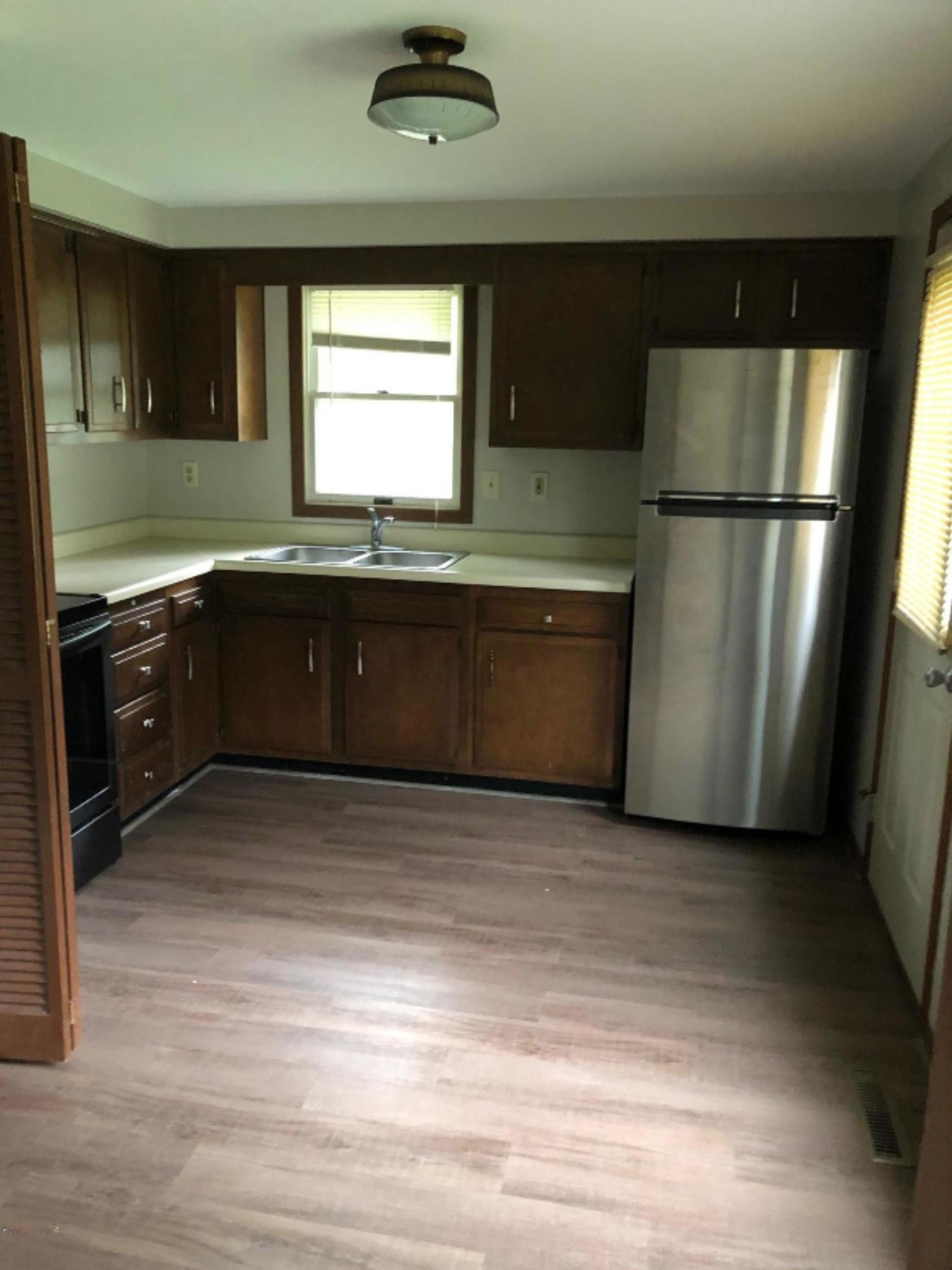 4154 Fillmore Road Holland, MI 49423 - Photo 4 of 12 4