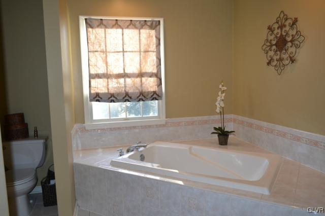 5020 Harvey Road Bethlehem, PA 18020 - Photo 20 of 36 Gallery Image 20