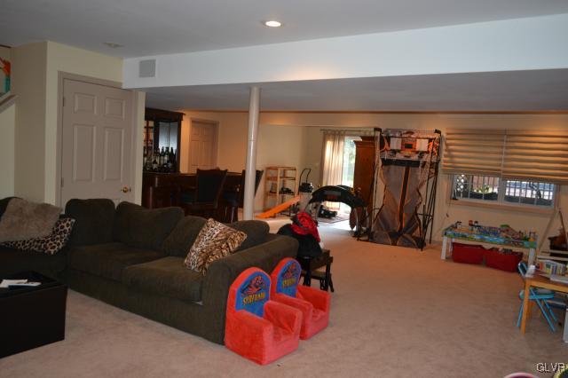 5020 Harvey Road Bethlehem, PA 18020 - Photo 26 of 36 Gallery Image 26