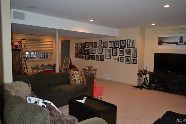 5020 Harvey Road Bethlehem, PA 18020 - Photo 29 of 36 Gallery Image 29