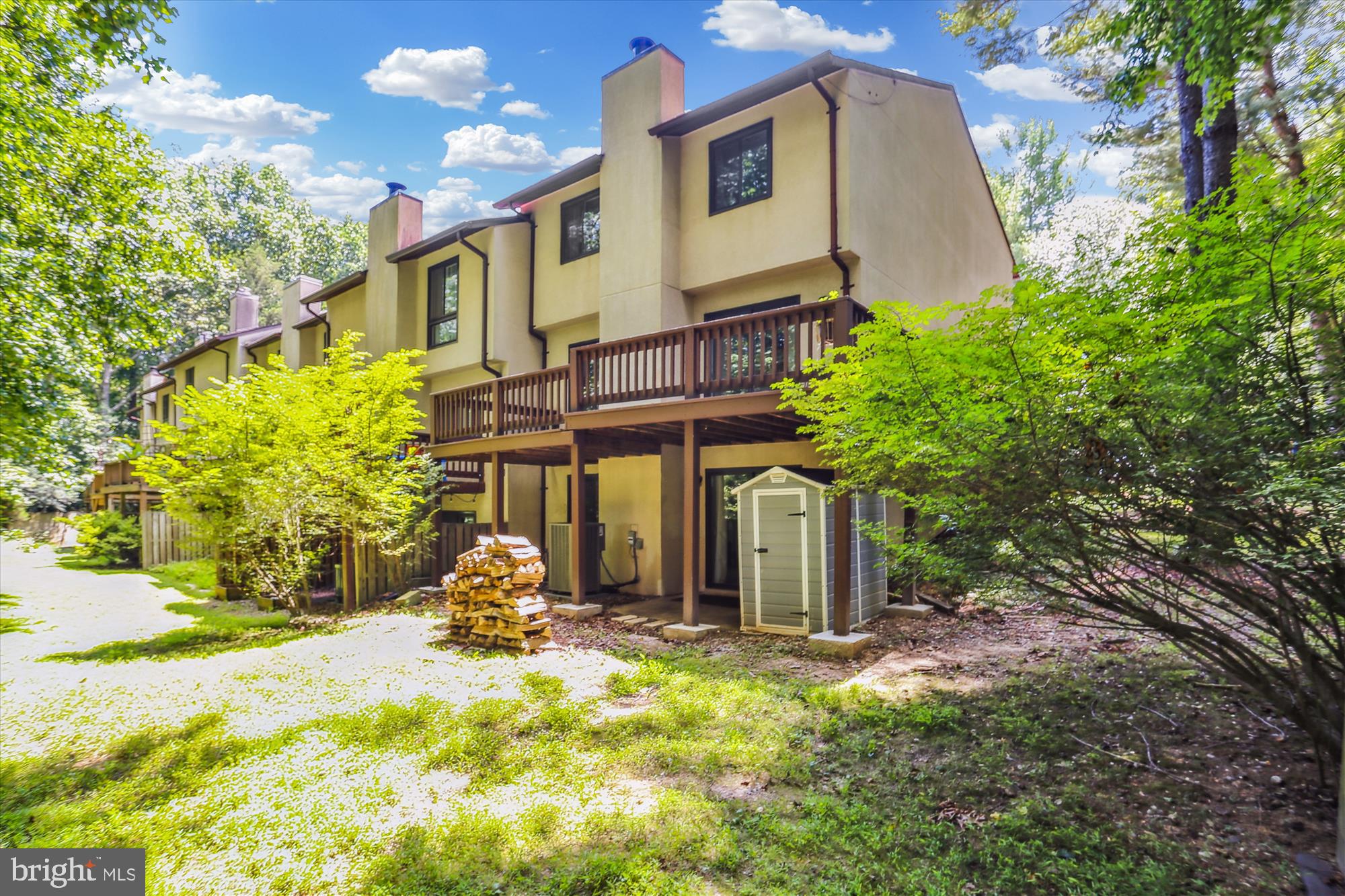 2301 Glade Bank Way Reston, VA 20191 - Photo 2 of 49 Back Elevation
