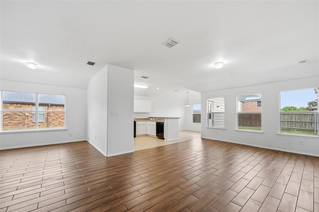 117 Robin Lane Forney, TX 75126 - Photo 3 of 26