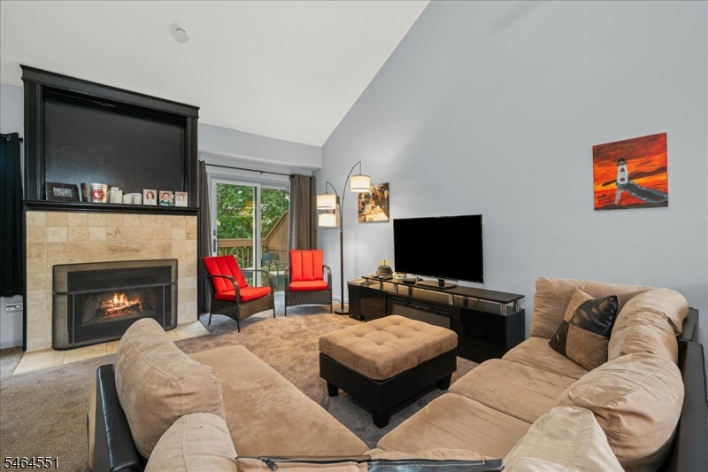 26 Red Oak Terrace Oak Ridge, NJ 07438 - Photo 7 of 32 Gallery Image 7