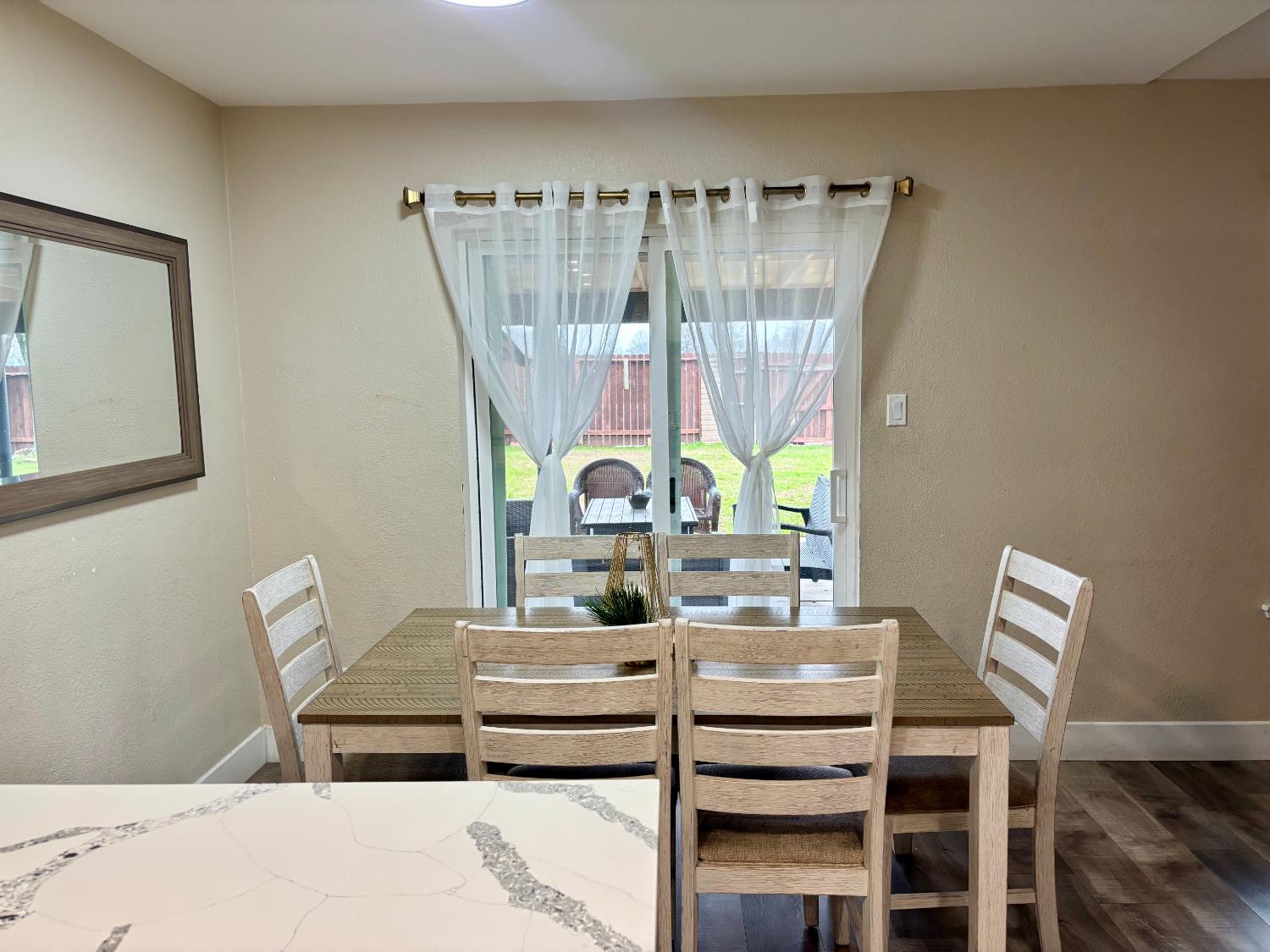 212 Jubilee Way Rio Linda, CA 95673 - Photo 11 of 23