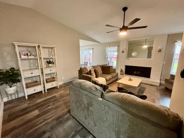 $475,000 | 212 Jubilee Way, Rio Linda, CA 95673