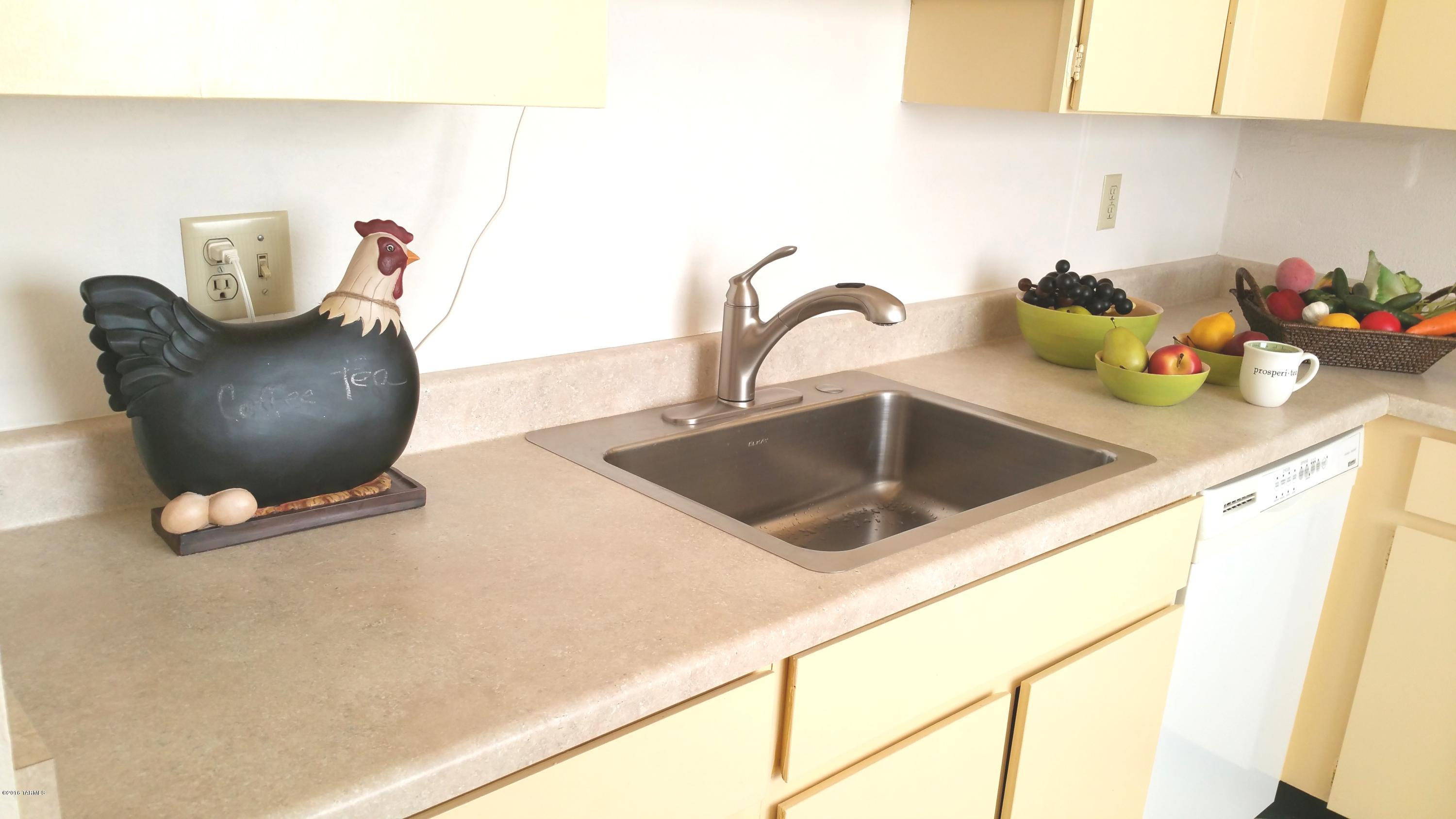 1335 East Fort Lowell Road, Unit C Tucson, AZ 85719 - Photo 12 of 27