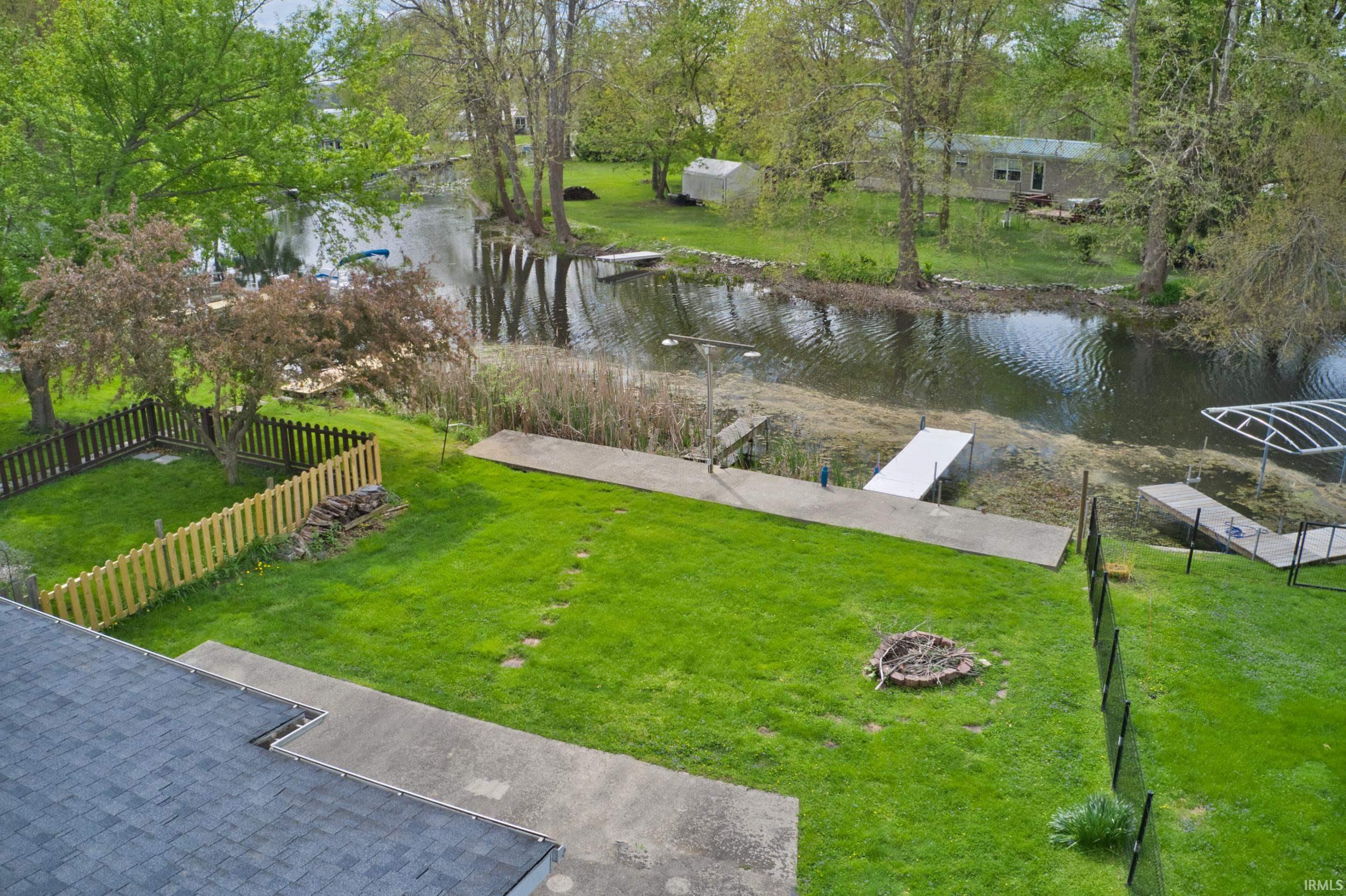 3619 North St Road Pierceton, IN 46562 - Photo 5 of 27