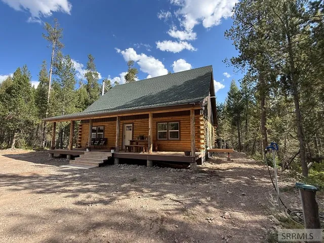 $799,000 | 4178 Forestview Drive, Island Park, ID 83429