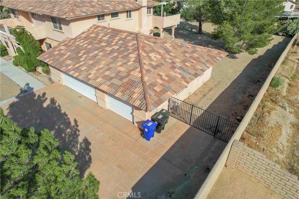 18633 Kamana Road Apple Valley, CA 92307 - Photo 7 of 50