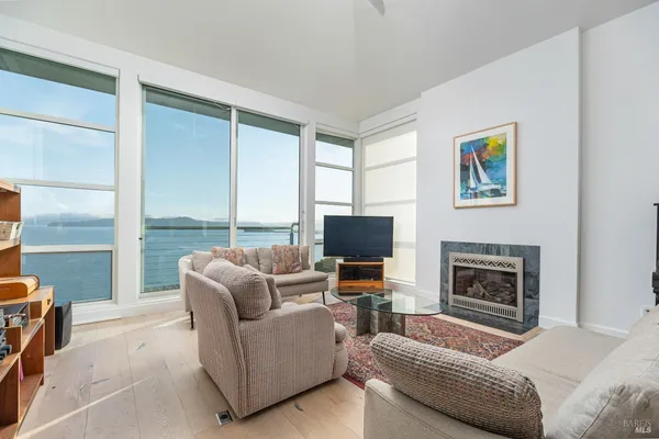 $4,900 | 345 Pacific Avenue, Richmond, CA 94801