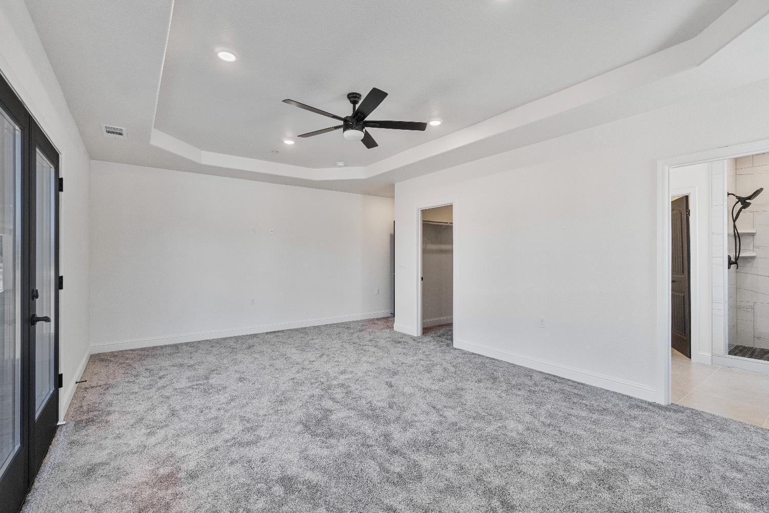 21035 Forest Glen Road Madera, CA 93638 - Photo 20 of 31 wooden floor in an empty room