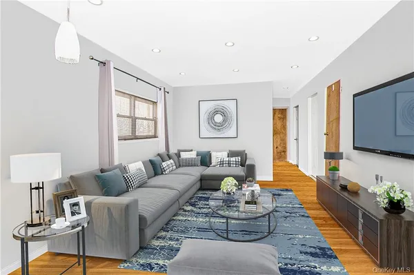 $1,250,000 | 1389 East 233rd Street | Edenwald