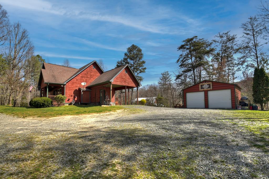 678 Meadow Creek Way Blue Ridge, GA 30513 - Photo 12 of 48 Gallery Image 12