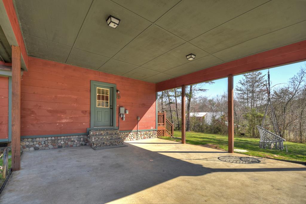 678 Meadow Creek Way Blue Ridge, GA 30513 - Photo 22 of 48 Gallery Image 22