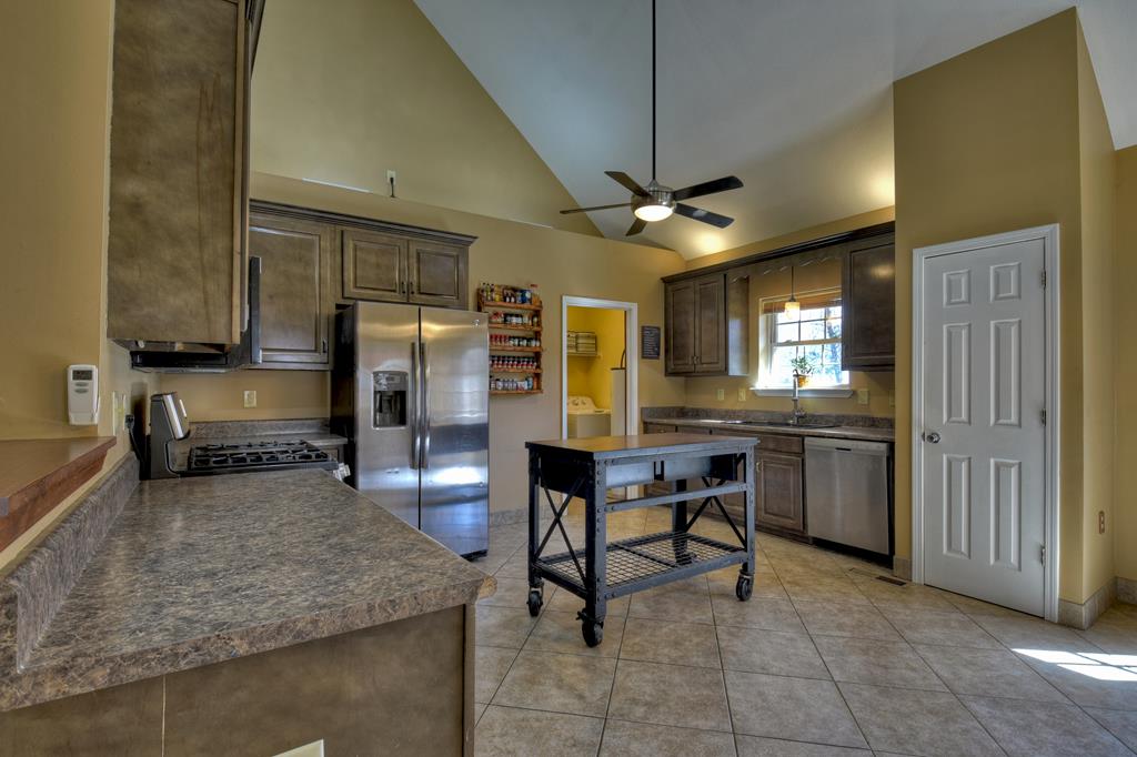 678 Meadow Creek Way Blue Ridge, GA 30513 - Photo 29 of 48 Gallery Image 29