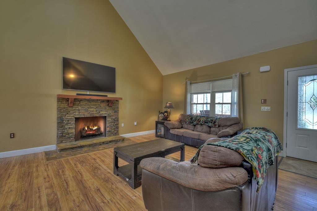 678 Meadow Creek Way Blue Ridge, GA 30513 - Photo 3 of 48 Gallery Image 3